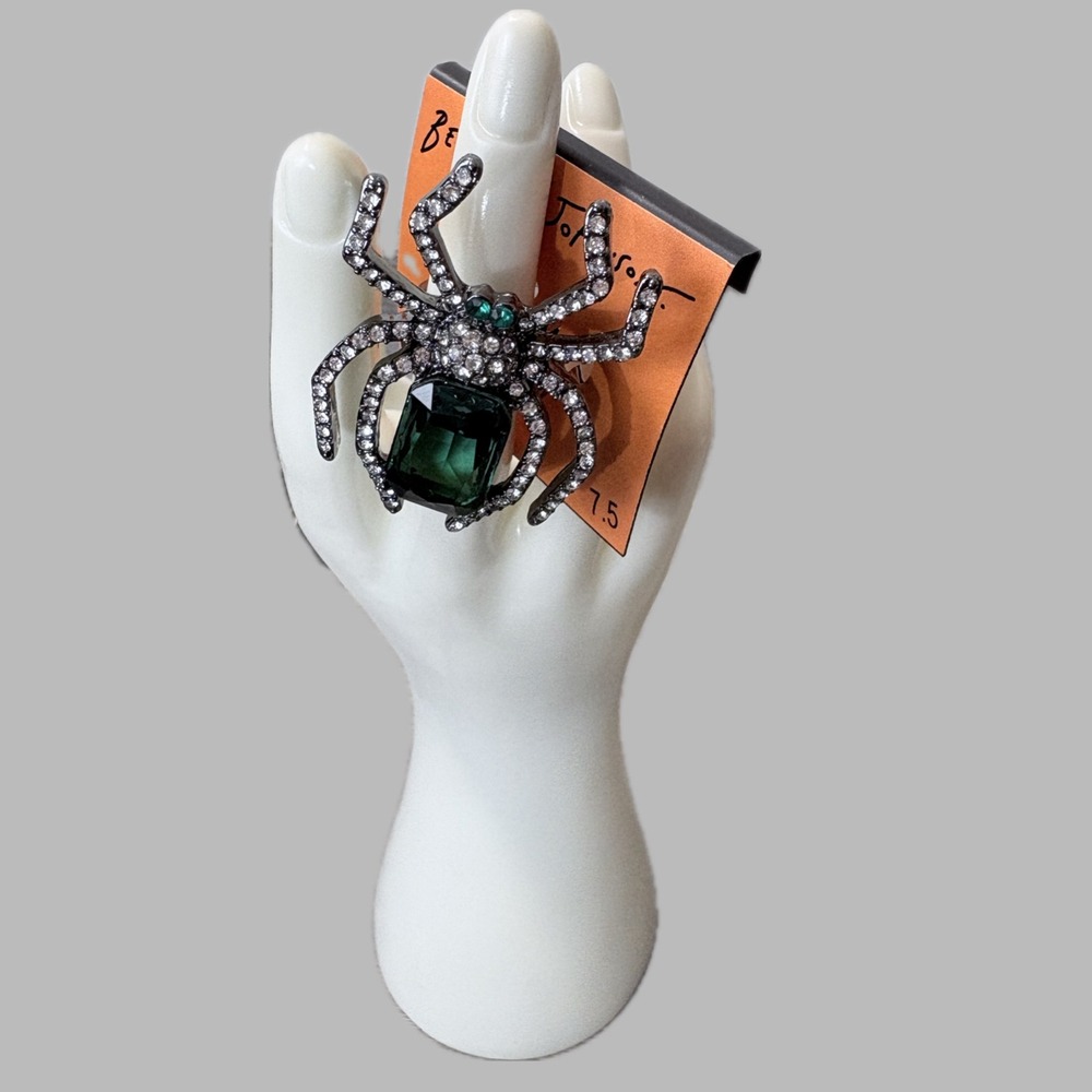 Betsey Johnson Large Green Crystal Spider Statement Ring Gunmetal Band Size 7.5